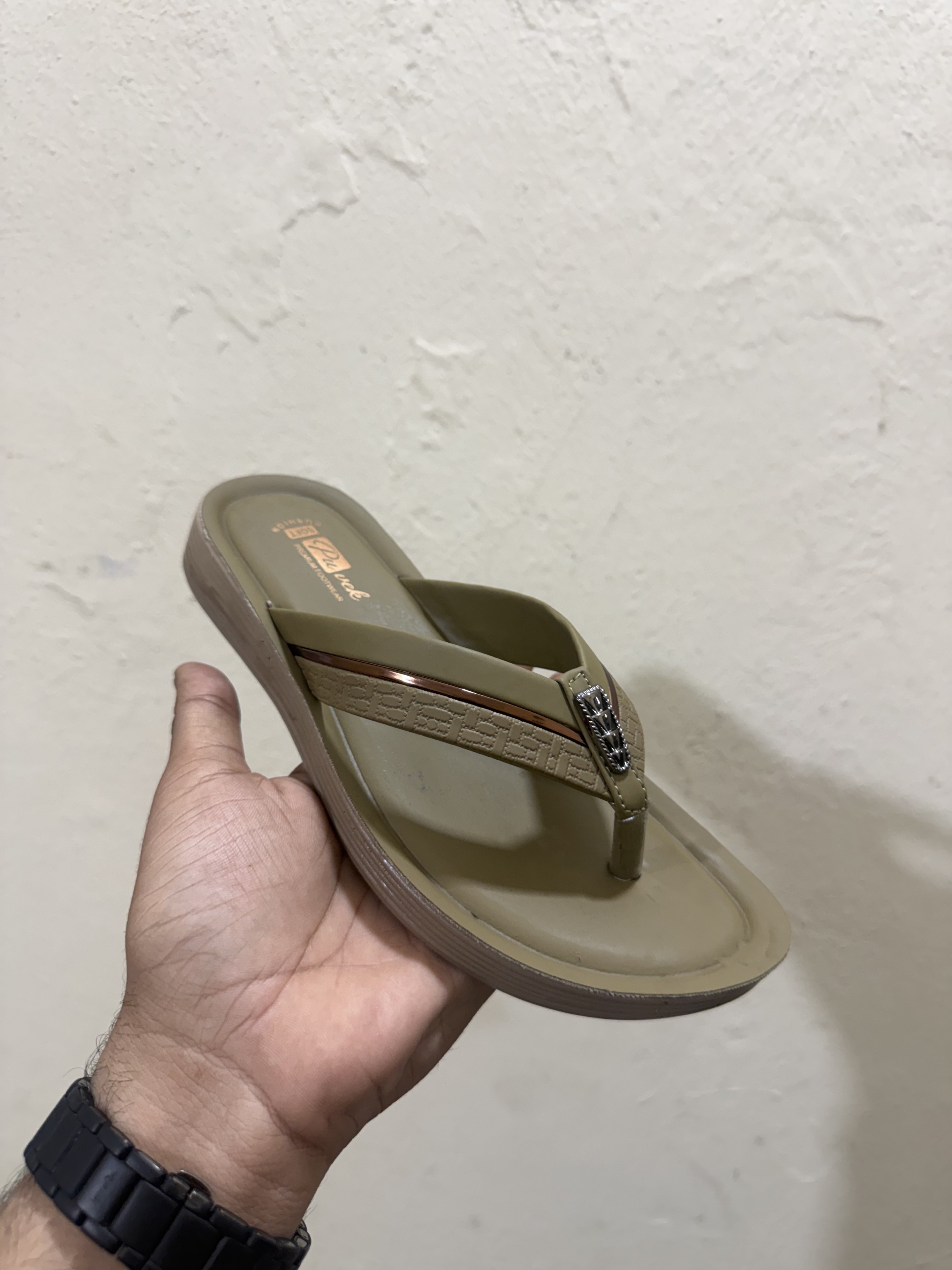 Olive PUVEK thong sandal sample